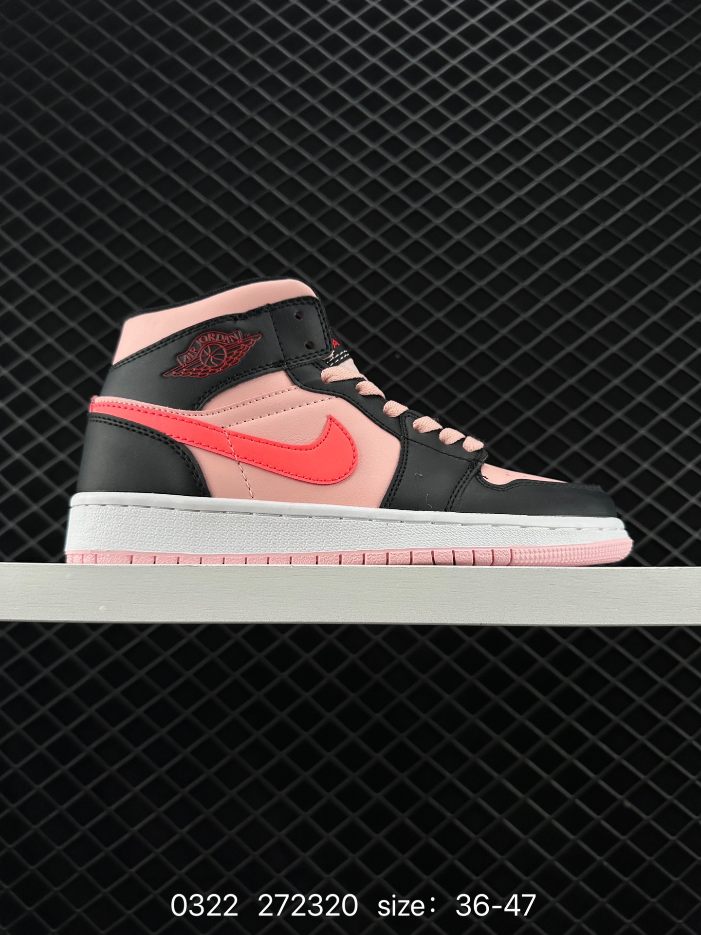 Nike Air Jordan 1 Retro High OG”Black/White“